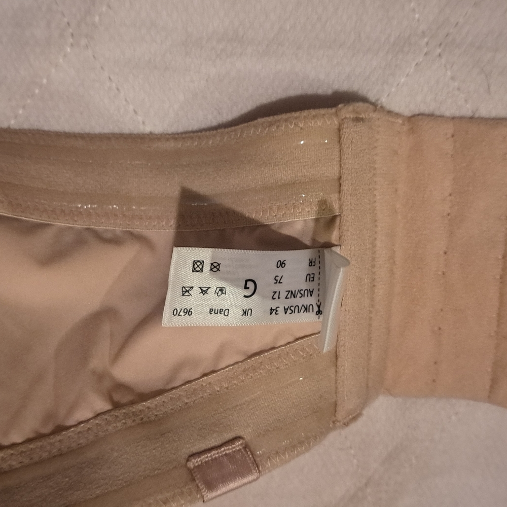 Sculptresse,34 G, stapless bra with attachable straps. BONE color new
